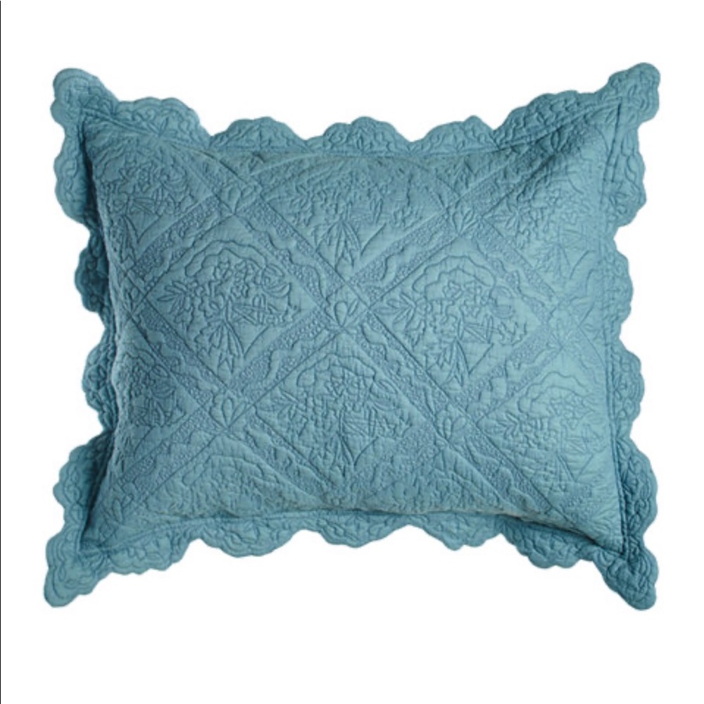 FARMHOSE Pair Amity Home Aqua Zella Euro Sham